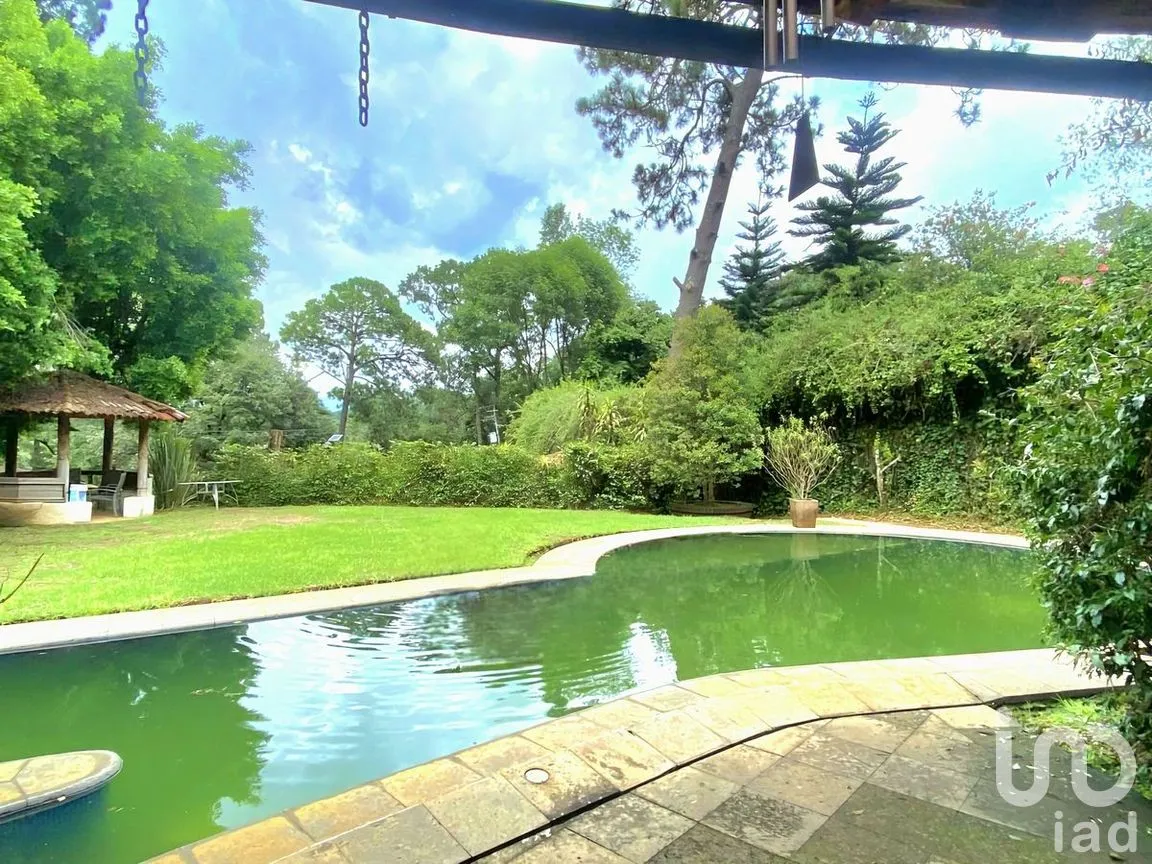 Casa en Venta en Avándaro, Valle de Bravo, Estado De México | NEX-228493 | iad México | Foto 2 de 28