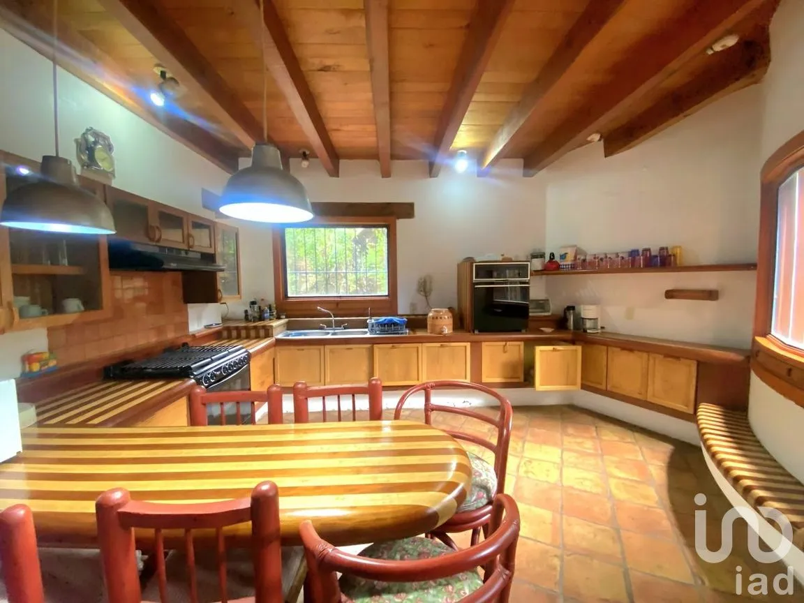 Casa en Venta en Avándaro, Valle de Bravo, Estado De México | NEX-228493 | iad México | Foto 4 de 28