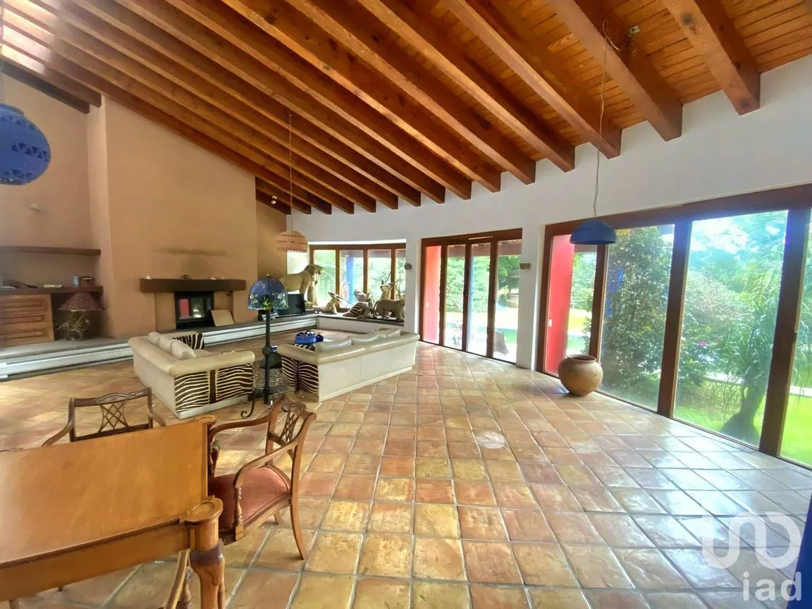 Casa en Venta en Avándaro, Valle de Bravo, Estado De México | NEX-228493 | iad México | Foto 5 de 28