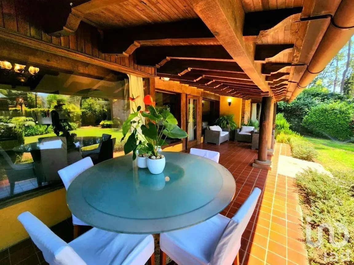 Casa en Venta en Avándaro, Valle de Bravo, Estado De México | NEX-228838 | iad México | Foto 4 de 21