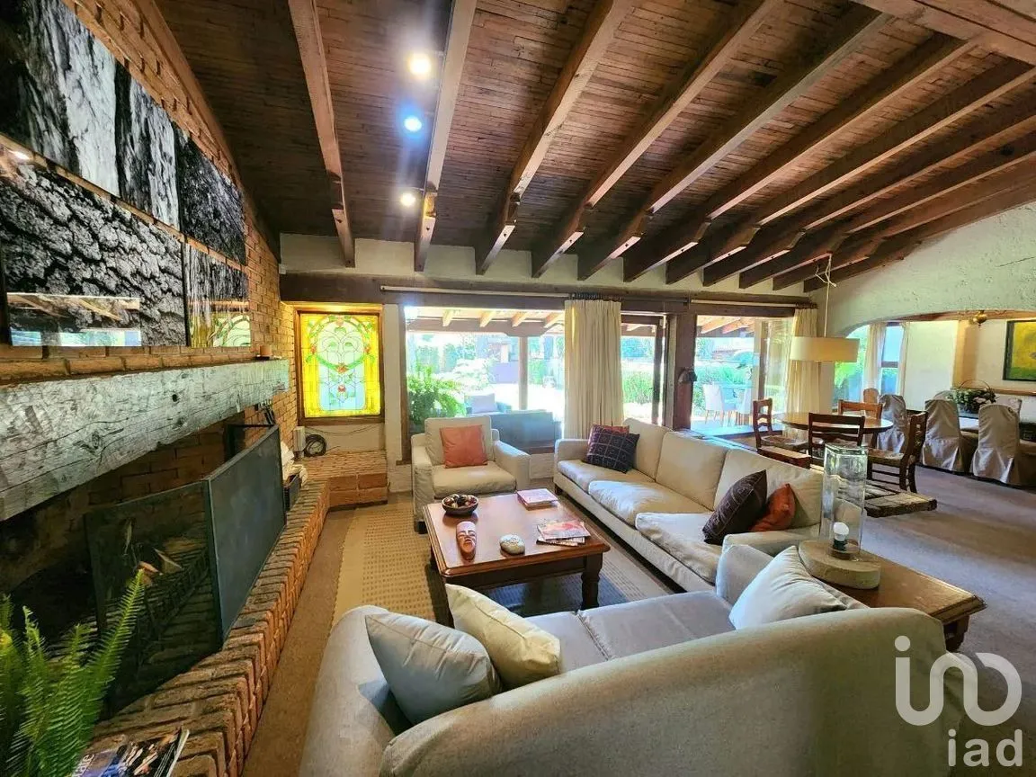 Casa en Venta en Avándaro, Valle de Bravo, Estado De México | NEX-228838 | iad México | Foto 7 de 21