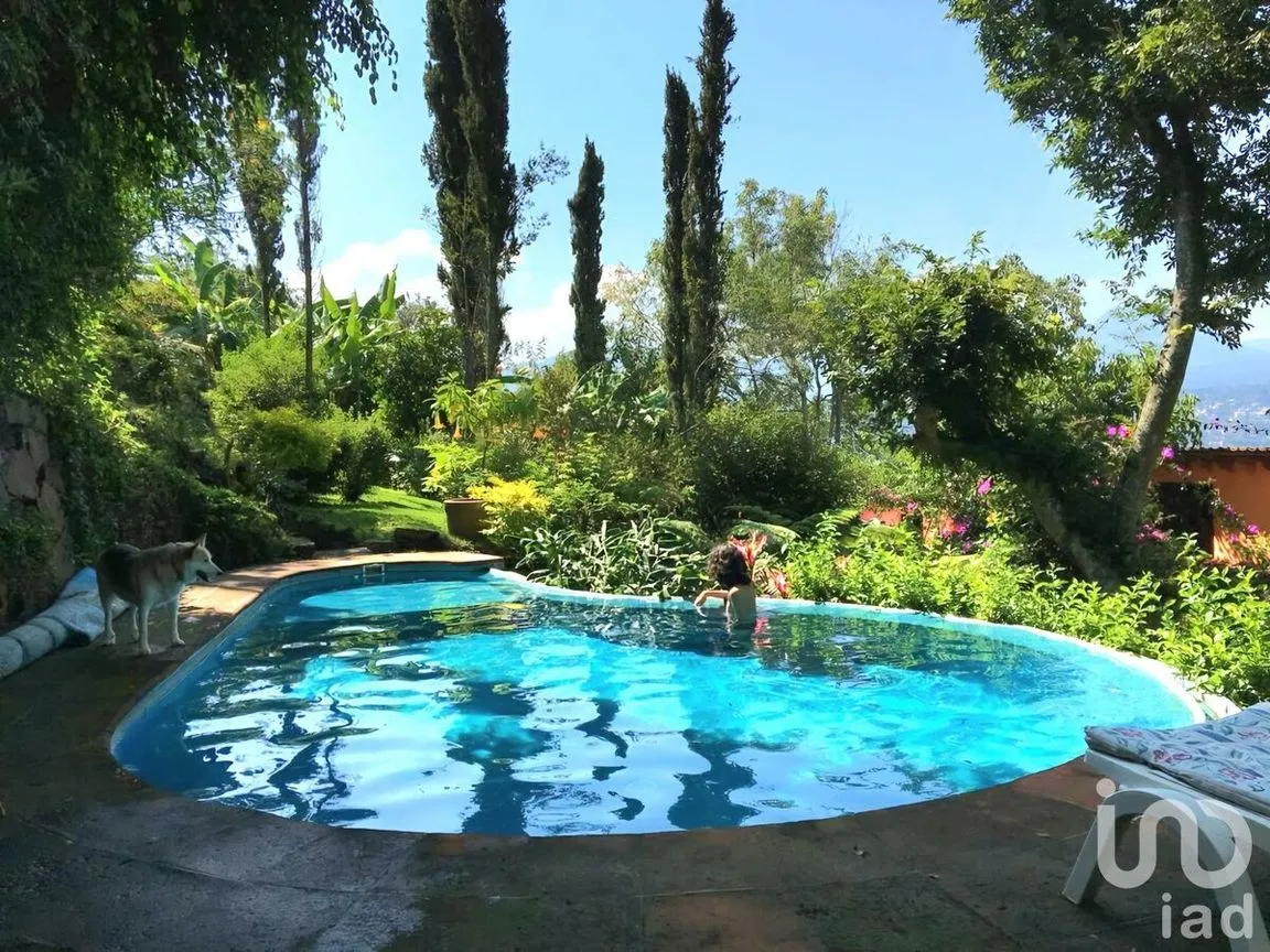 Casa en Venta en Valle de Bravo, Valle de Bravo, Estado De México | NEX-229364 | iad México | Foto 4 de 15