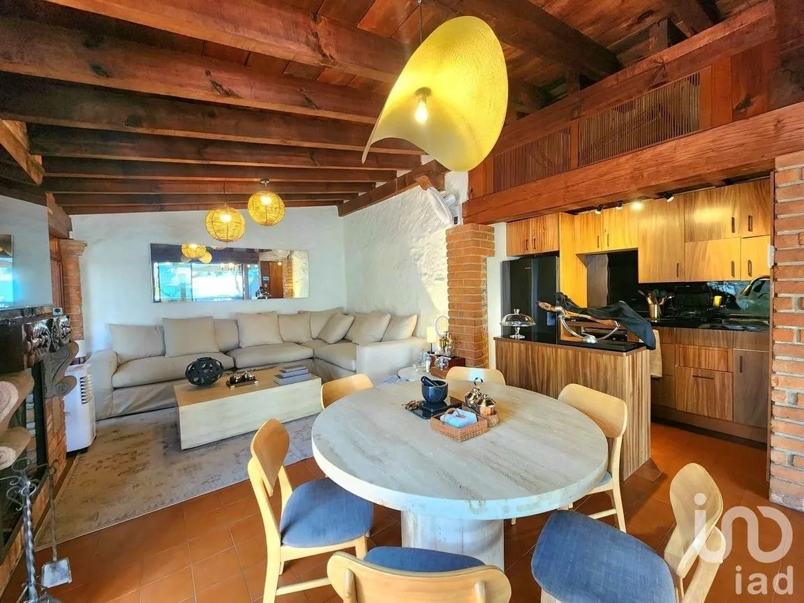 Casa en Venta en Valle de Bravo, Valle de Bravo, Estado De México | NEX-229382 | iad México | Foto 5 de 29