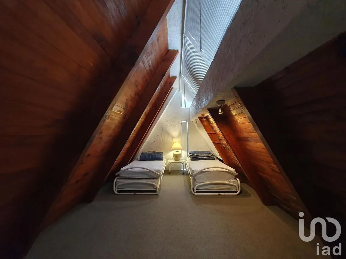 Casa en Renta en Avándaro, Valle de Bravo, Estado De México | NEX-229581 | iad México | Foto 14 de 23
