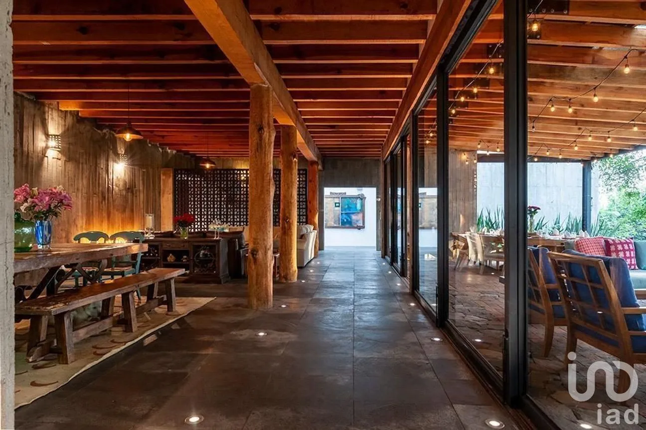 Casa en Venta en San Simón el Alto, Valle de Bravo, Estado De México | NEX-229902 | iad México | Foto 4 de 9
