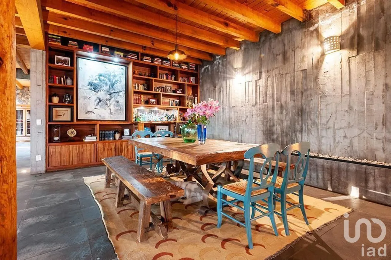 Casa en Venta en San Simón el Alto, Valle de Bravo, Estado De México | NEX-229902 | iad México | Foto 5 de 9