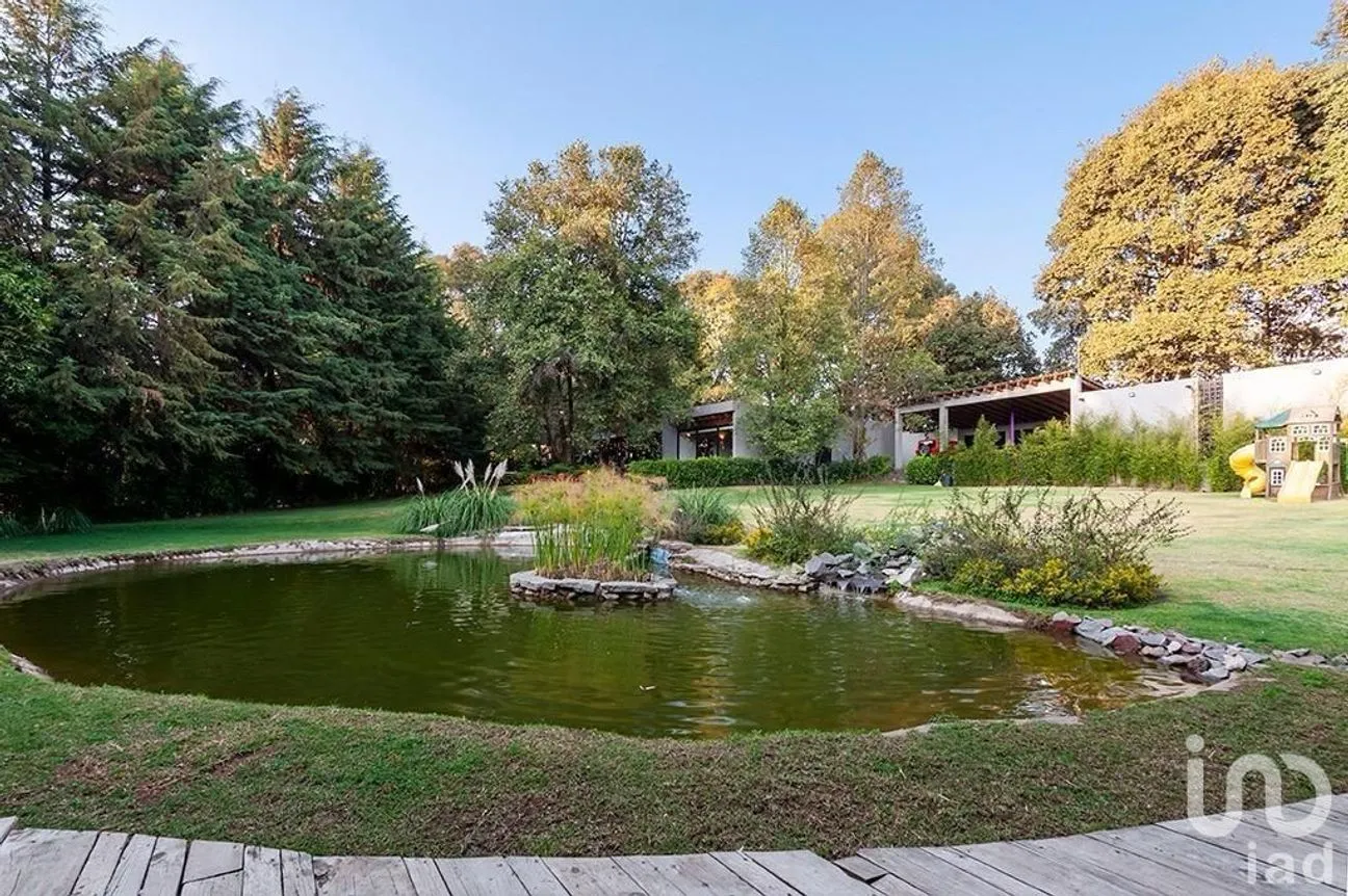 Casa en Venta en San Simón el Alto, Valle de Bravo, Estado De México | NEX-229902 | iad México | Foto 1 de 9