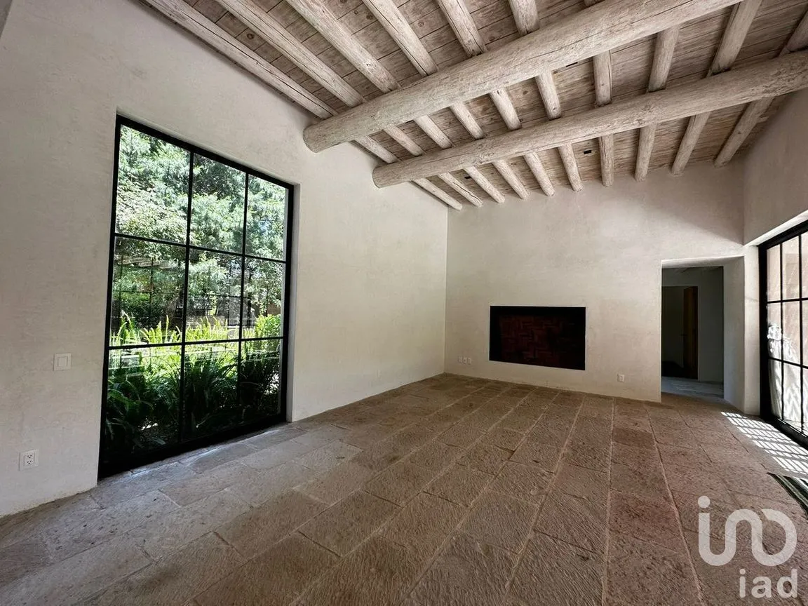Casa en Venta en Peña Blanca, Valle de Bravo, Estado De México | NEX-230241 | iad México | Foto 9 de 17