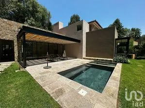 NEX-230241 - Casa en Venta, con 4 recamaras, con 4 baños, con 643 m2 de construcción en Peña Blanca, CP 51227, Estado De México.