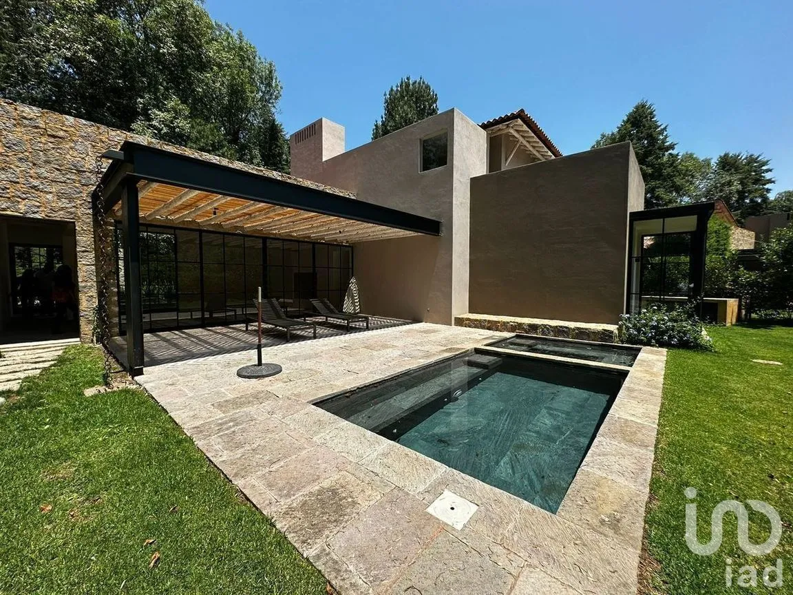 Casa en Venta en Valle de Bravo, Valle de Bravo, Estado De México | NEX-230242 | iad México | Foto 4 de 14