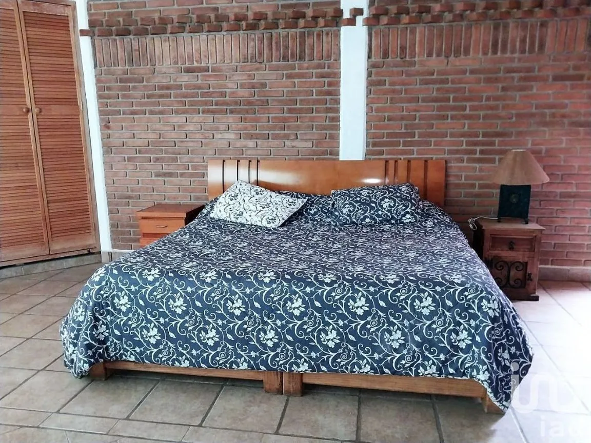 Casa en Renta en San Gabriel Ixtla, Valle de Bravo, Estado De México | NEX-230245 | iad México | Foto 4 de 14