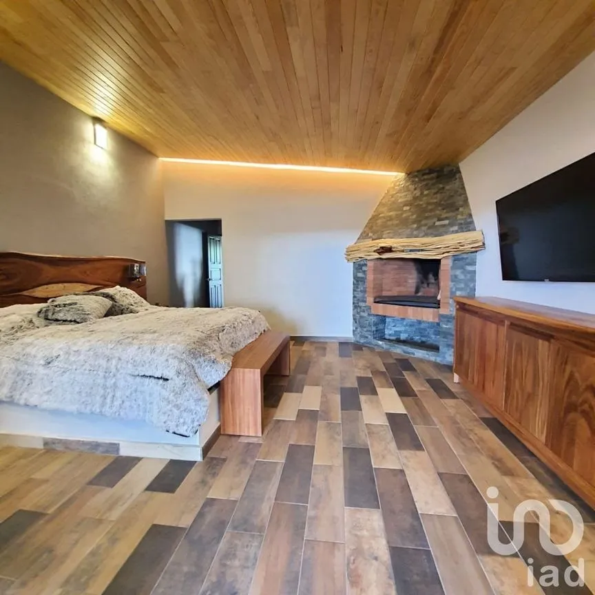Casa en Renta en Cerro Gordo, Valle de Bravo, Estado De México | NEX-230253 | iad México | Foto 12 de 14