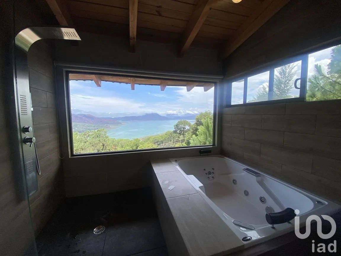 Casa en Renta en Monte Alto, Valle de Bravo, Estado De México | NEX-230312 | iad México | Foto 19 de 23