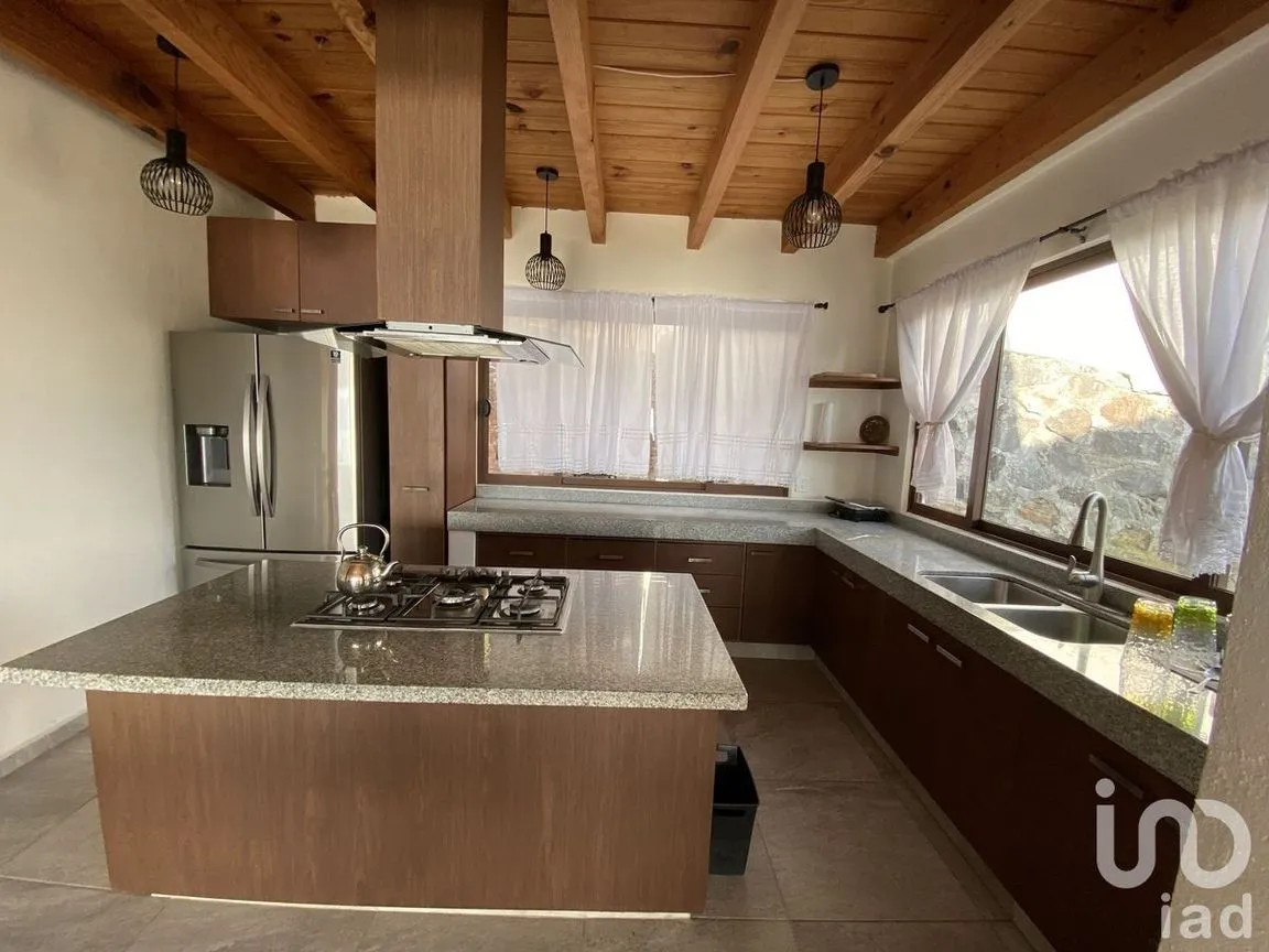 Casa en Renta en Monte Alto, Valle de Bravo, Estado De México | NEX-230312 | iad México | Foto 4 de 23