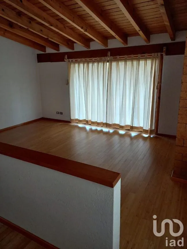 Casa en Renta en Avándaro, Valle de Bravo, Estado De México | NEX-231055 | iad México | Foto 7 de 21
