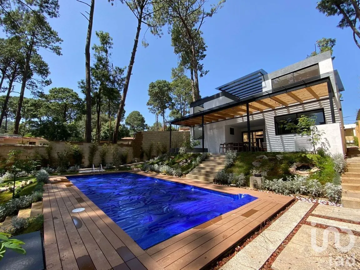Casa en Renta en Avándaro, Valle de Bravo, Estado De México | NEX-231702 | iad México | Foto 9 de 11