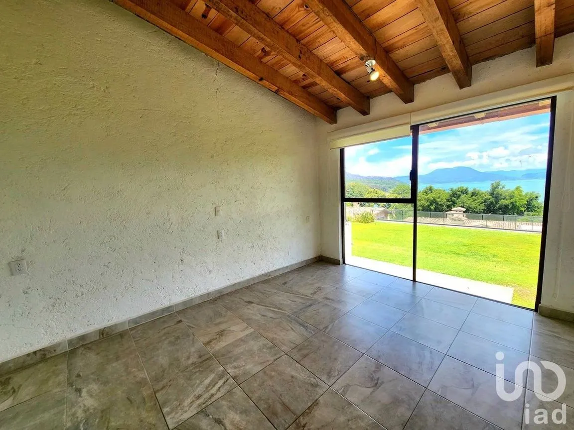 Casa en Renta en Avándaro, Valle de Bravo, Estado De México | NEX-231725 | iad México | Foto 16 de 26