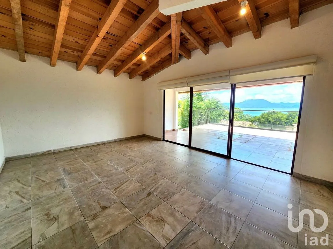 Casa en Renta en Avándaro, Valle de Bravo, Estado De México | NEX-231725 | iad México | Foto 20 de 26