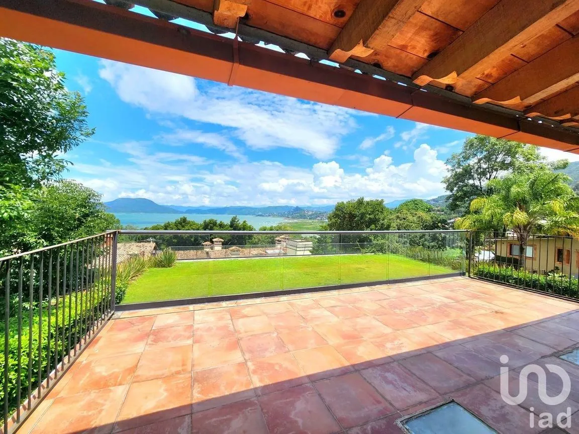 Casa en Renta en Avándaro, Valle de Bravo, Estado De México | NEX-231725 | iad México | Foto 21 de 26