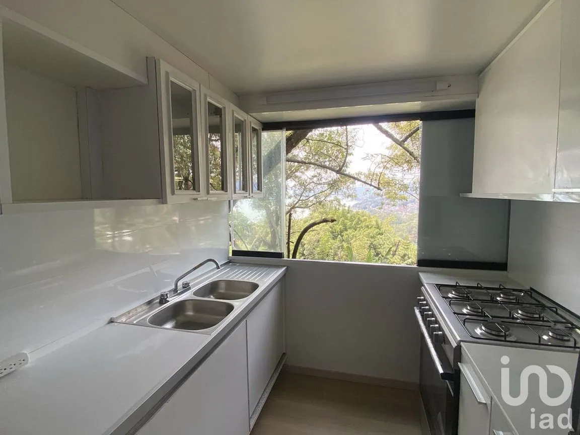Departamento en Renta en Valle de Bravo, Valle de Bravo, Estado De México | NEX-232175 | iad México | Foto 2 de 10