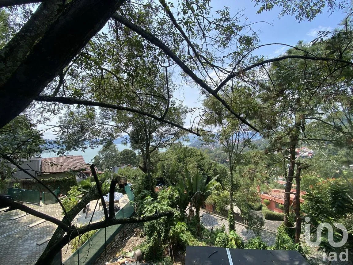 Departamento en Renta en Valle de Bravo, Valle de Bravo, Estado De México | NEX-232175 | iad México | Foto 3 de 10
