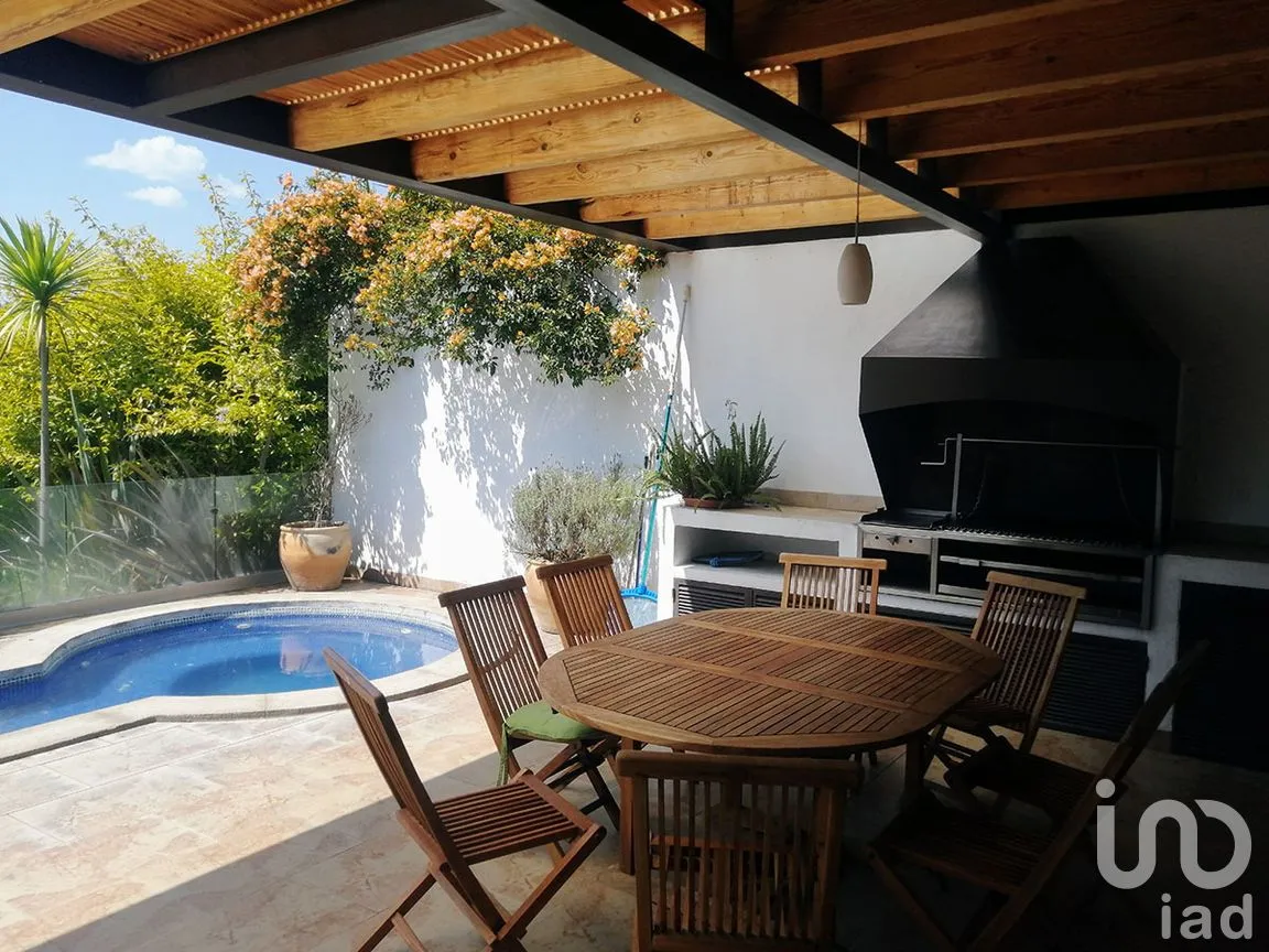 Casa en Renta en San Gaspar, Valle de Bravo, Estado de México | NEX-269859 | iad México | Foto 2 de 18