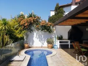 NEX-269859 - Casa en Renta, con 3 recamaras, con 3 baños, con 250 m2 de construcción en San Gaspar, CP 51217, Estado de México.