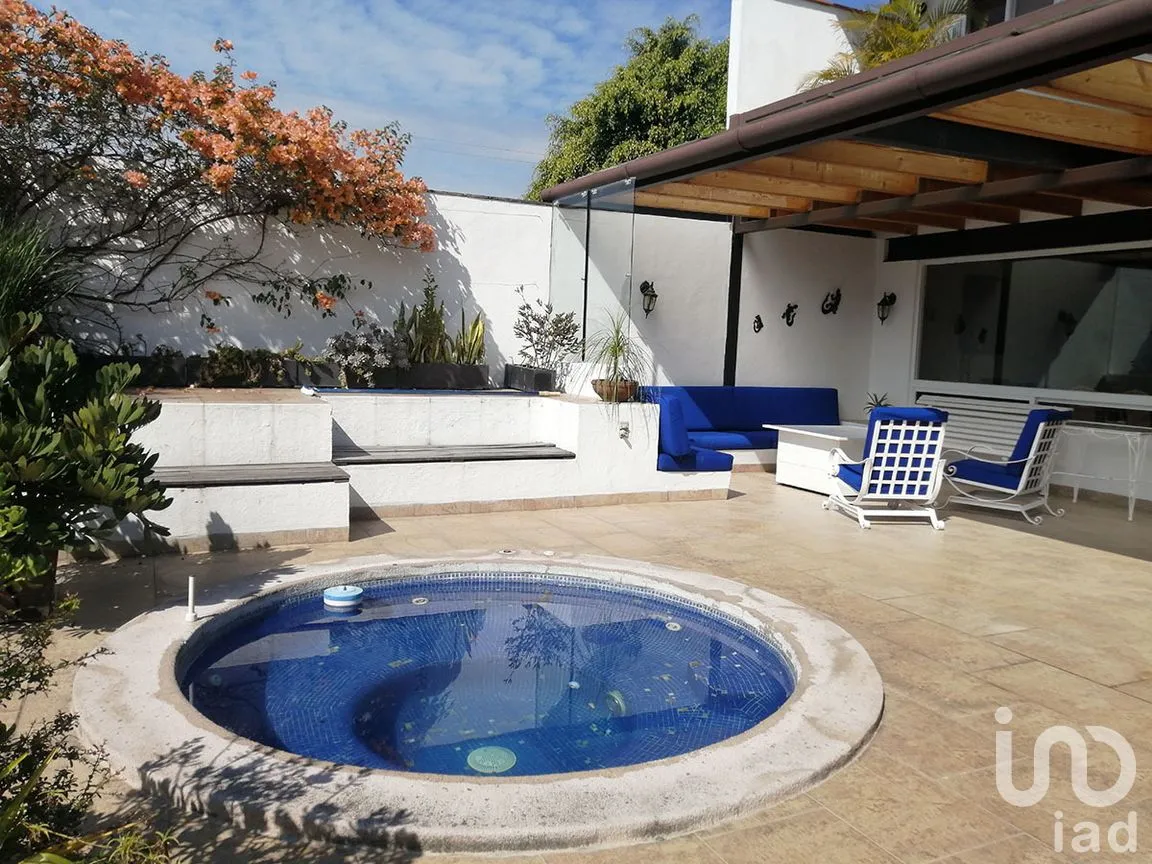 Casa en Renta en San Gaspar, Valle de Bravo, Estado de México | NEX-269862 | iad México | Foto 2 de 21