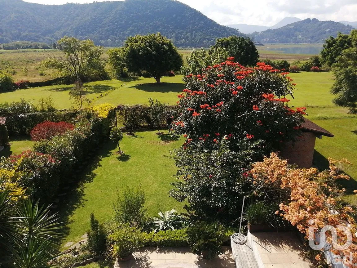 Casa en Renta en San Gaspar, Valle de Bravo, Estado de México | NEX-269862 | iad México | Foto 17 de 21