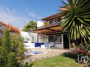 NEX-269862 - Casa en Renta, con 3 recamaras, con 3 baños, con 250 m2 de construcción en San Gaspar, CP 51217, Estado de México.