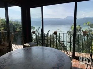 NEX-274791 - Casa en Venta, con 4 recamaras, con 4 baños, con 450 m2 de construcción en La Peña, CP 51200, Estado de México.