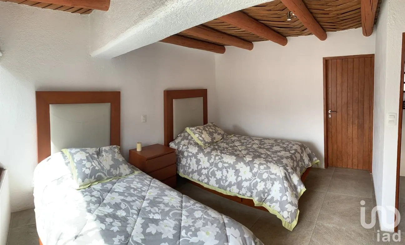 Casa en Renta en Valle de Bravo, Valle de Bravo, Estado de México | NEX-274800 | iad México | Foto 4 de 22