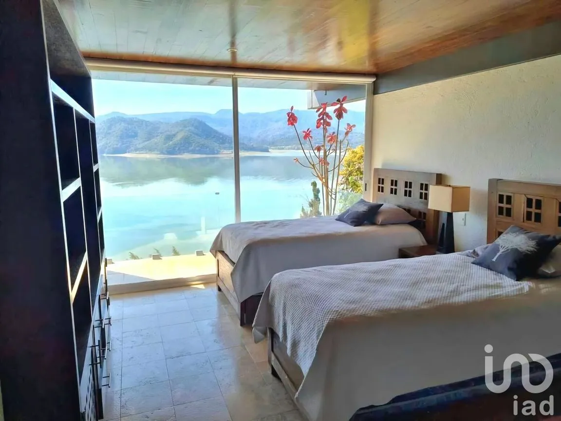 Casa en Venta en La Peña, Valle de Bravo, Estado de México | NEX-274808 | iad México | Foto 18 de 28