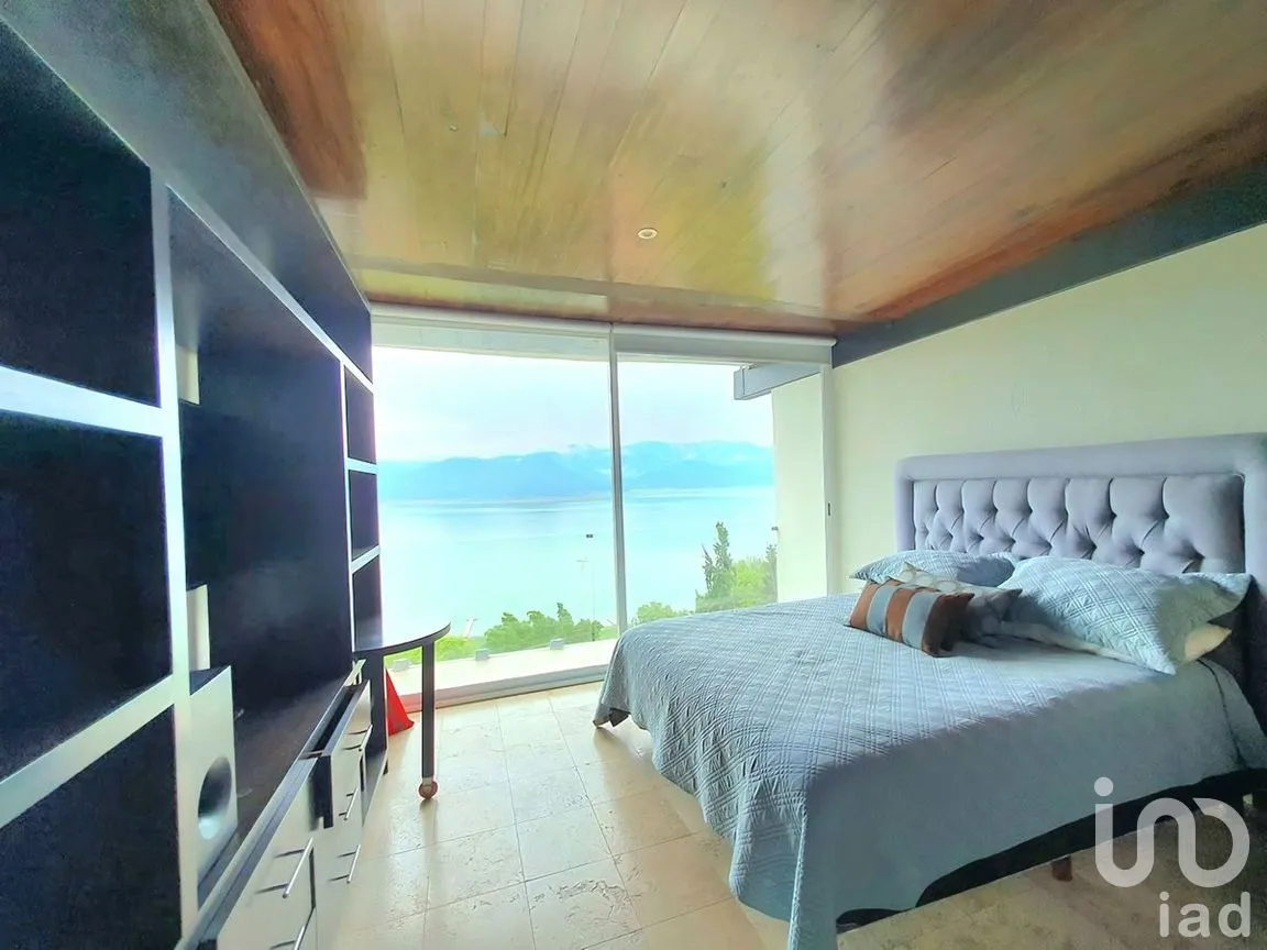 Casa en Venta en La Peña, Valle de Bravo, Estado de México | NEX-274808 | iad México | Foto 21 de 28
