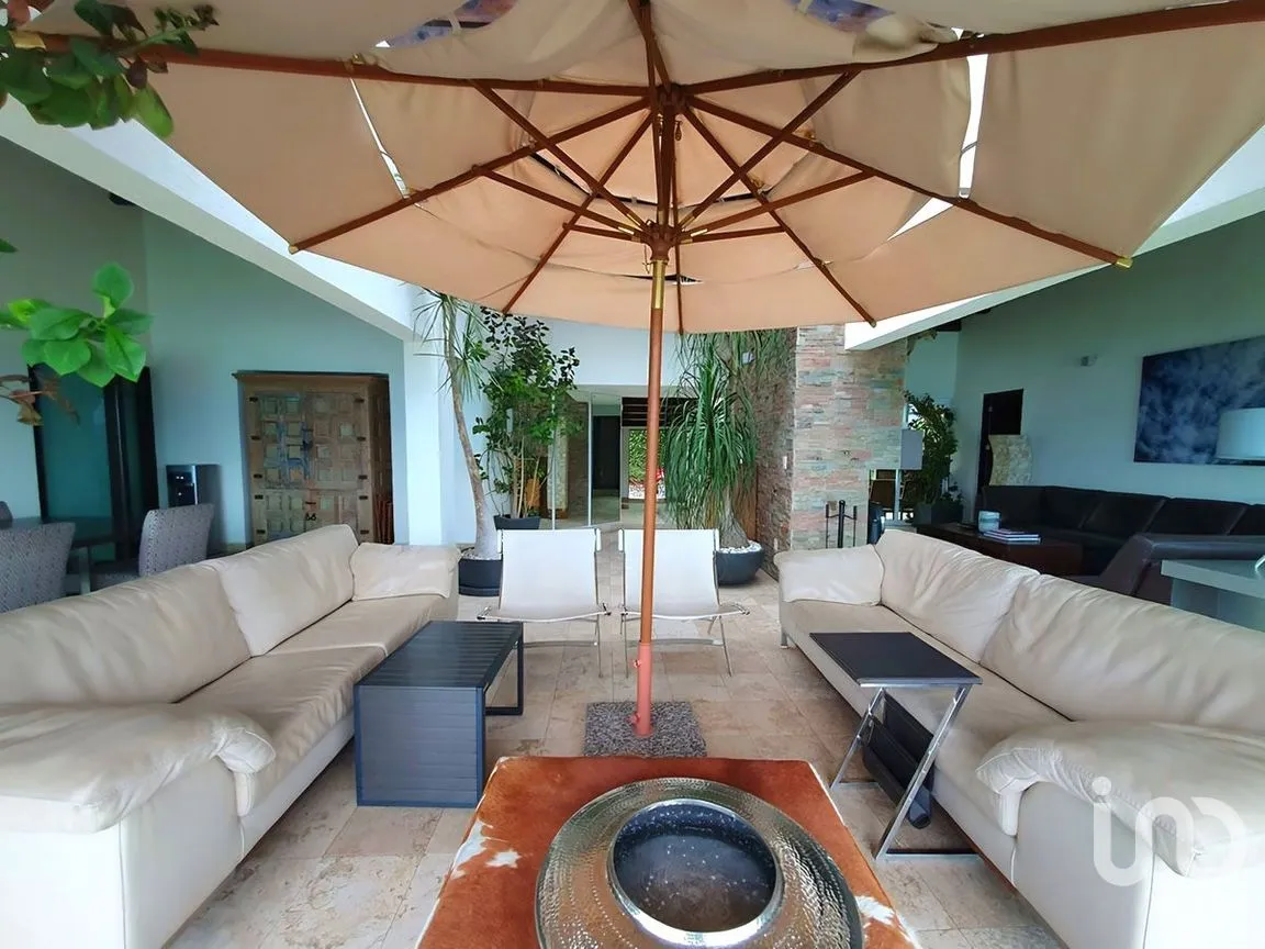 Casa en Venta en La Peña, Valle de Bravo, Estado de México | NEX-274808 | iad México | Foto 9 de 28