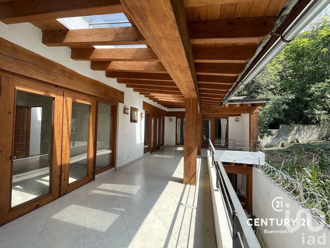Casa en Venta en Valle de Bravo, Valle de Bravo, Estado de México | NEX-274820 | iad México | Foto 16 de 19