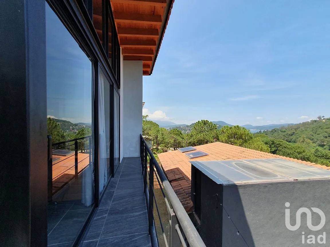 Casa en Renta en Valle de Bravo, Valle de Bravo, Estado de México | NEX-274829 | iad México | Foto 2 de 18