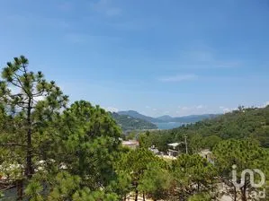 NEX-274829 - Casa en Renta, con 3 recamaras, con 3 baños en Valle de Bravo, CP 51200, Estado de México.