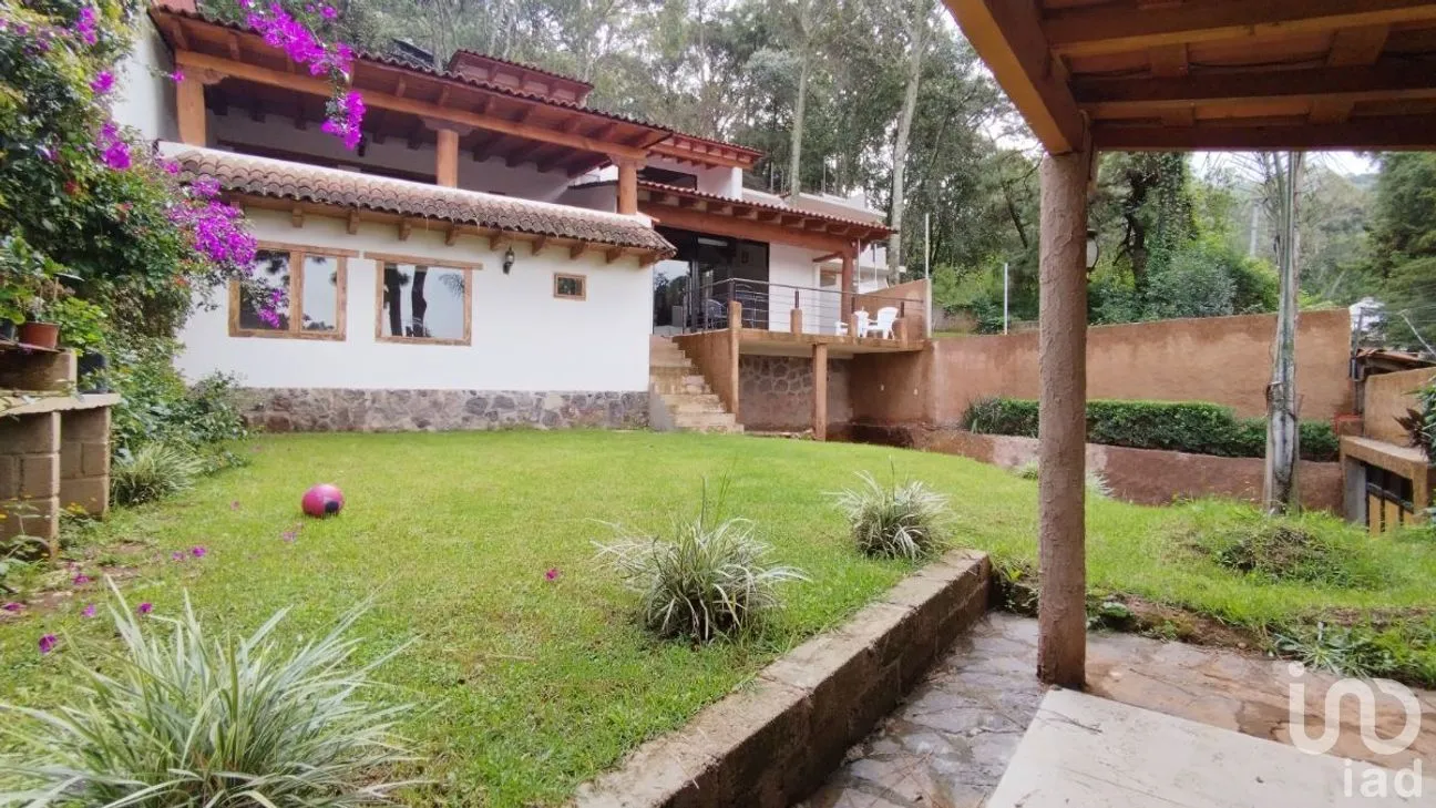 Casa en Venta en Otumba, Valle de Bravo, Estado de México | NEX-274835 | iad México | Foto 2 de 26