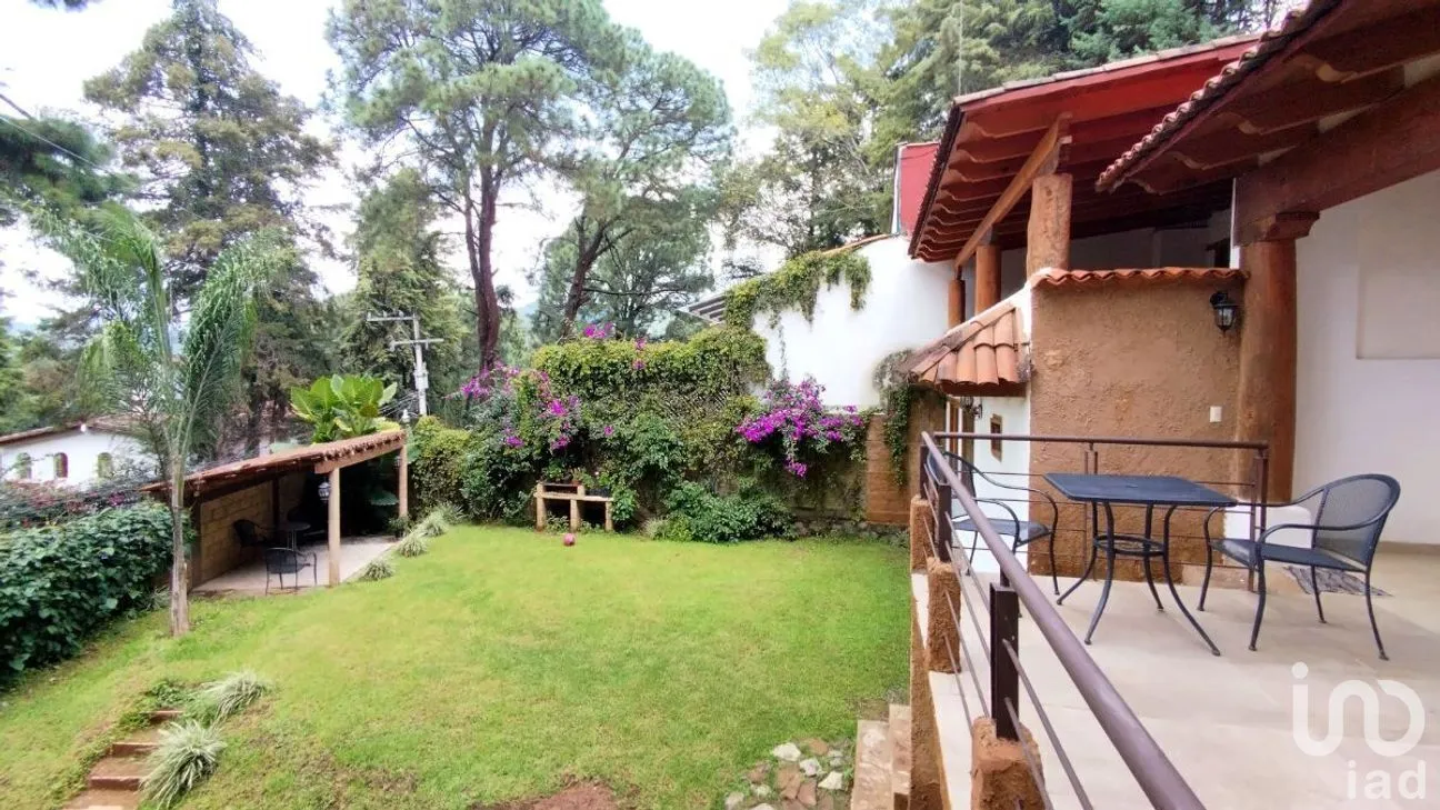 Casa en Venta en Otumba, Valle de Bravo, Estado de México | NEX-274835 | iad México | Foto 1 de 26