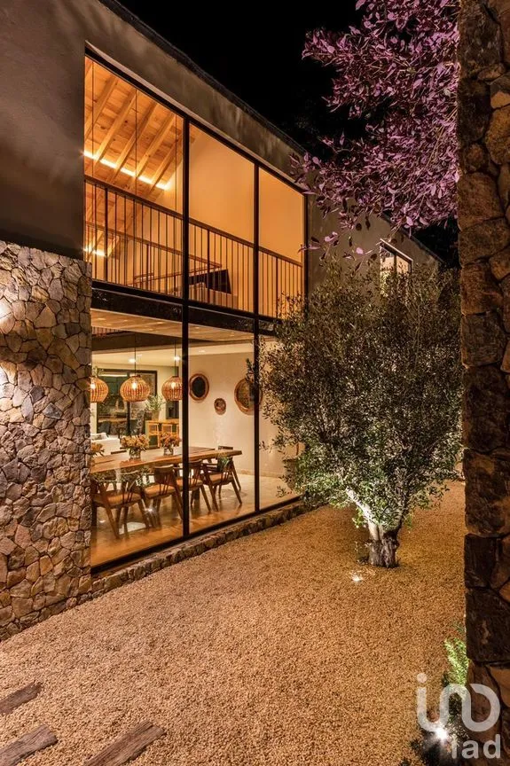Casa en Venta en Valle de Bravo, Valle de Bravo, Estado de México | NEX-274852 | iad México | Foto 13 de 15