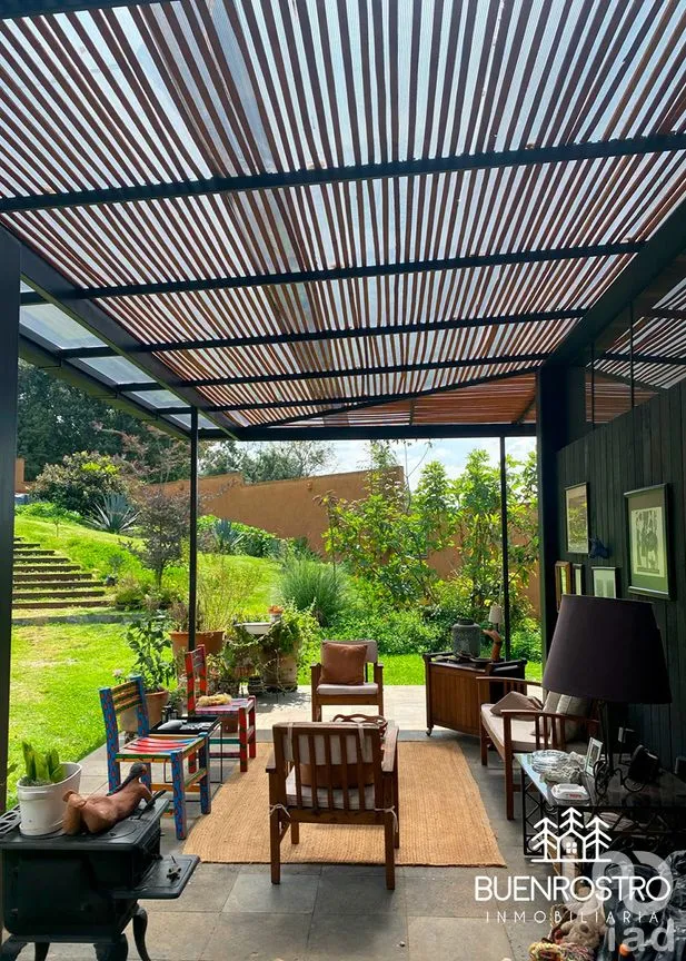 Casa en Venta en San Gabriel Ixtla, Valle de Bravo, Estado de México | NEX-274891 | iad México | Foto 8 de 21