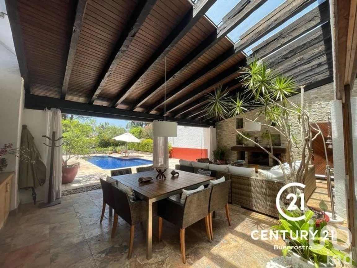 Casa en Renta en Avándaro, Valle de Bravo, Estado de México | NEX-274902 | iad México | Foto 7 de 39