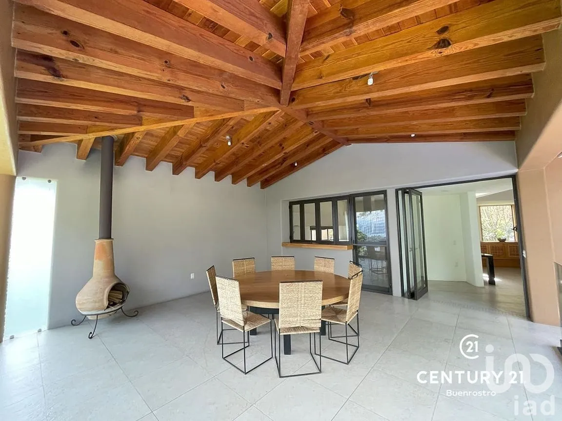 Casa en Venta en Valle de Bravo, Valle de Bravo, Estado de México | NEX-274908 | iad México | Foto 5 de 24