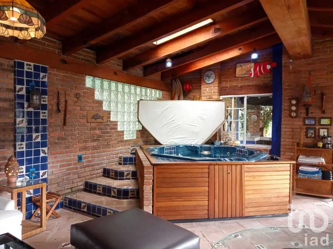 Casa en Renta en Avándaro, Valle de Bravo, Estado de México | NEX-274915 | iad México | Foto 13 de 26