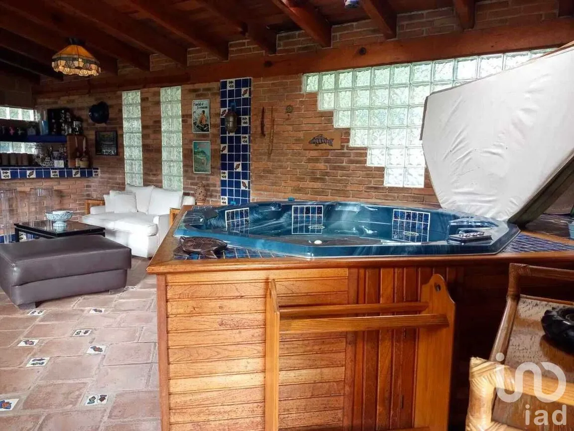 Casa en Renta en Avándaro, Valle de Bravo, Estado de México | NEX-274915 | iad México | Foto 23 de 26