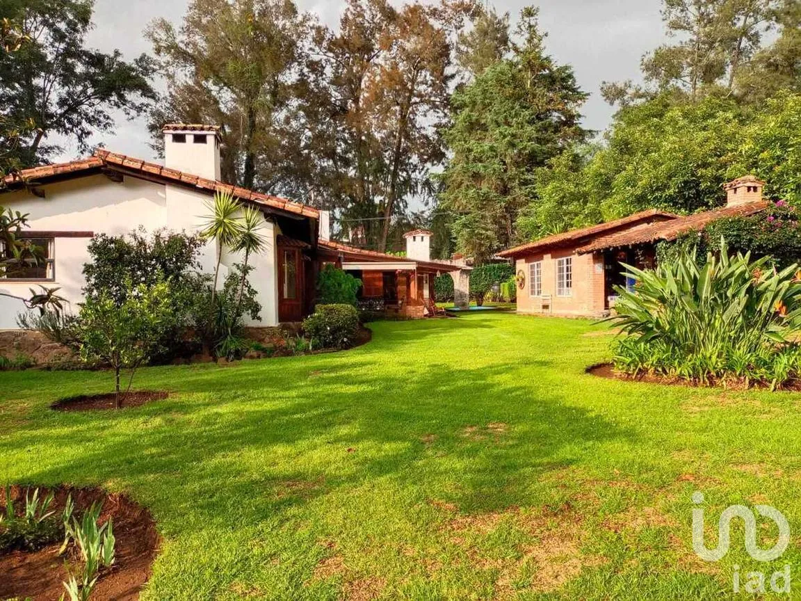 Casa en Renta en Avándaro, Valle de Bravo, Estado de México | NEX-274915 | iad México | Foto 24 de 26