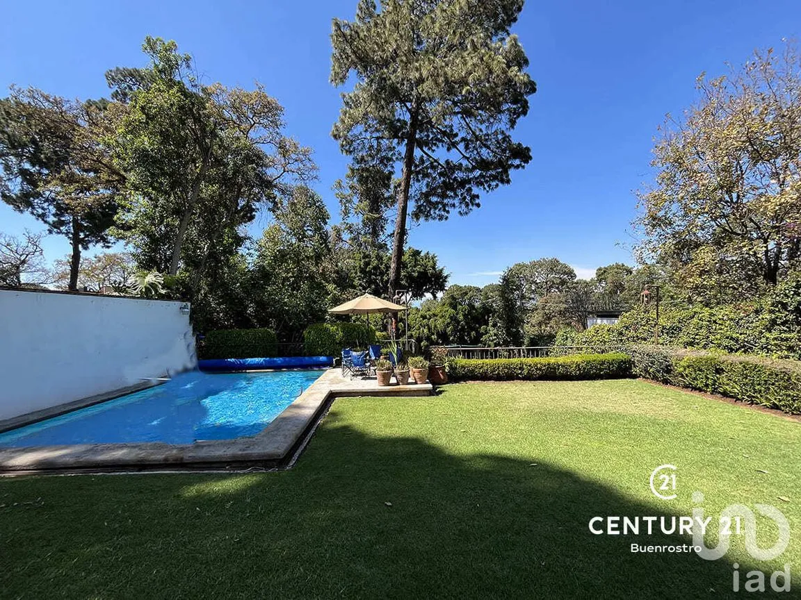 Casa en Venta en Avándaro, Valle de Bravo, Estado de México | NEX-274917 | iad México | Foto 2 de 18