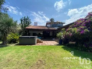 NEX-274940 - Casa en Renta, con 4 recamaras, con 4 baños, con 464 m2 de construcción en San Antonio, CP 51200, Estado de México.