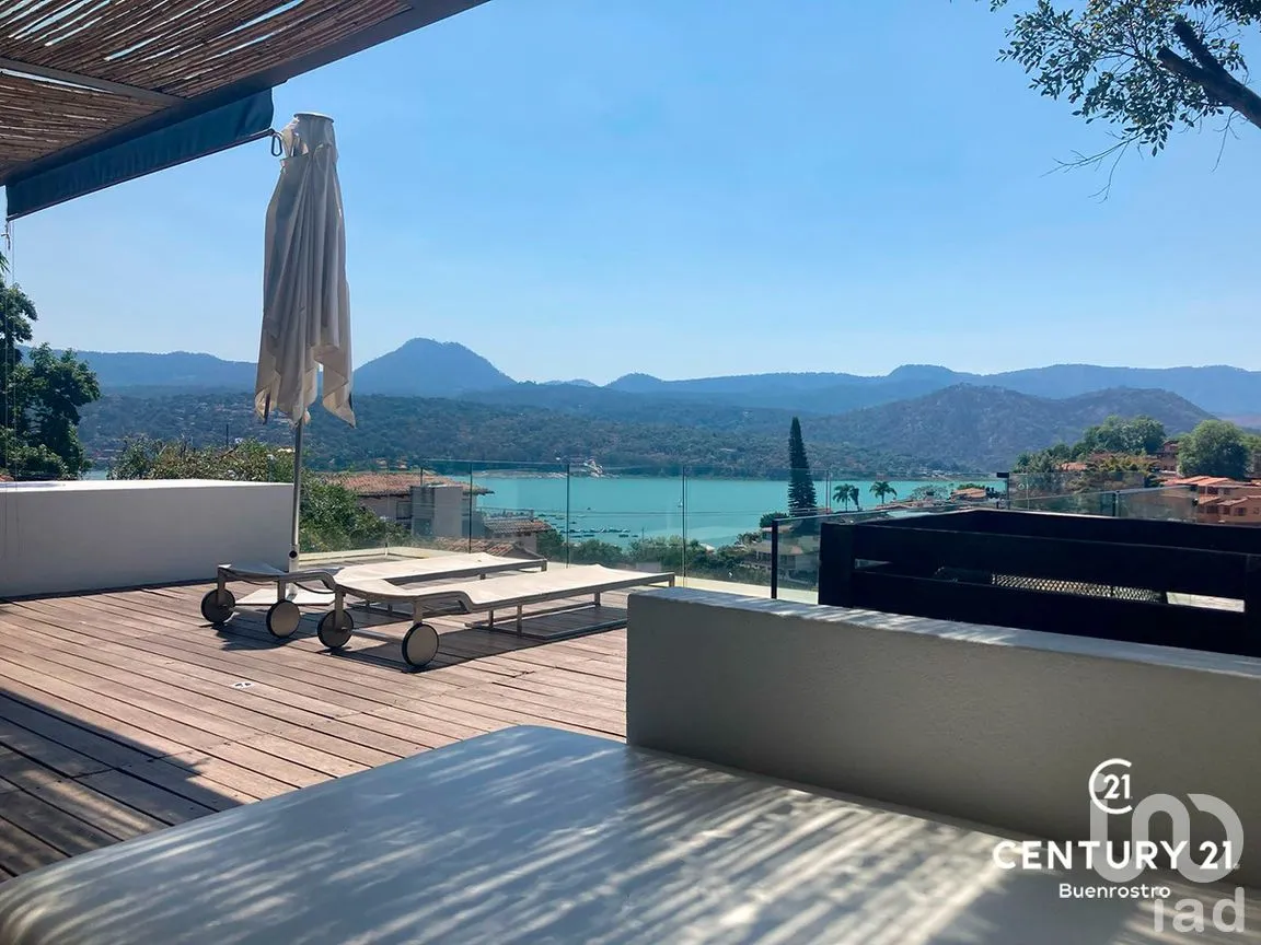 Casa en Venta en Valle de Bravo, Valle de Bravo, Estado de México | NEX-275040 | iad México | Foto 26 de 27